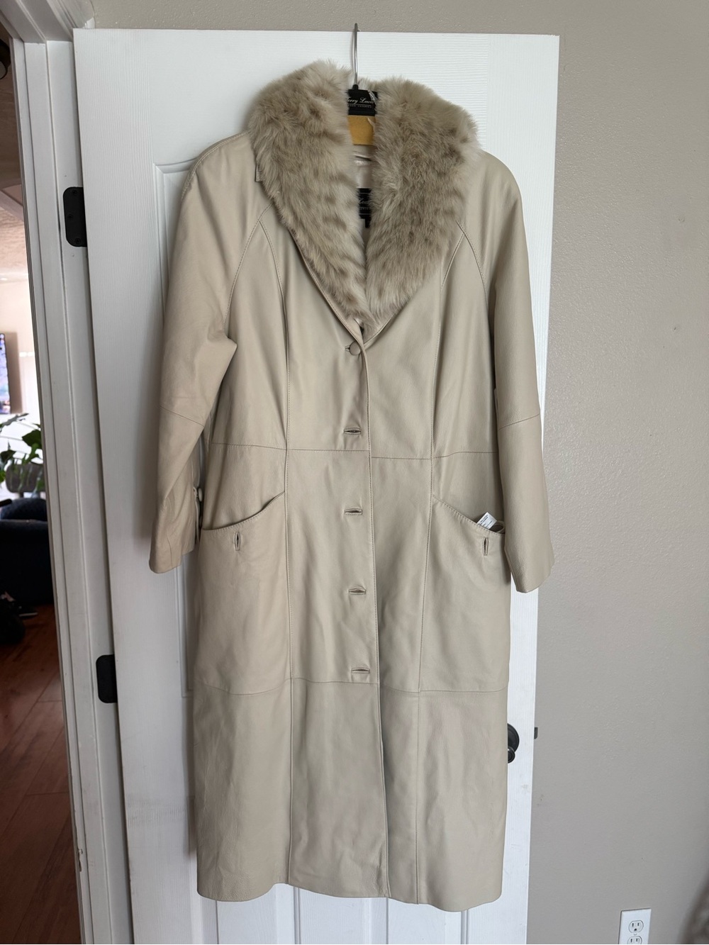Terry Lewis luxury coat tan